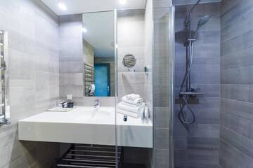 Фото номера Стандартный номер с кроватью размера &quot;king-size&quot; Отель Zoltners Hotel г. Тервете 5